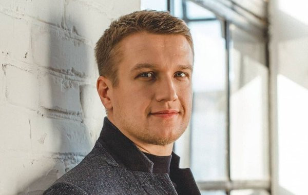 Известного актёра Анатолия Руденко задержали с наркотиками