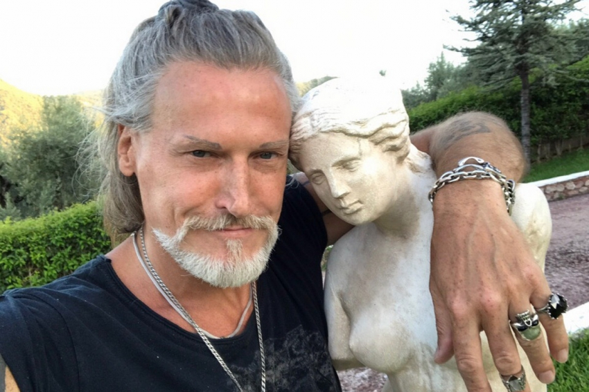 «Фильтруйте базар»: Никита Джигурда после слитого «голого» видео обратился к депутату Виталию Милонову