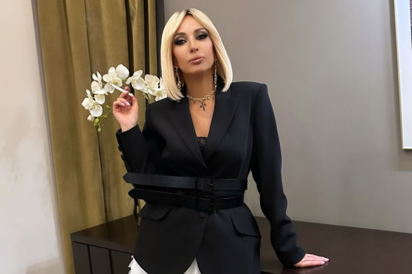 Лера Кудрявцева облила водой героиню шоу Андрея Малахова и покинула студию