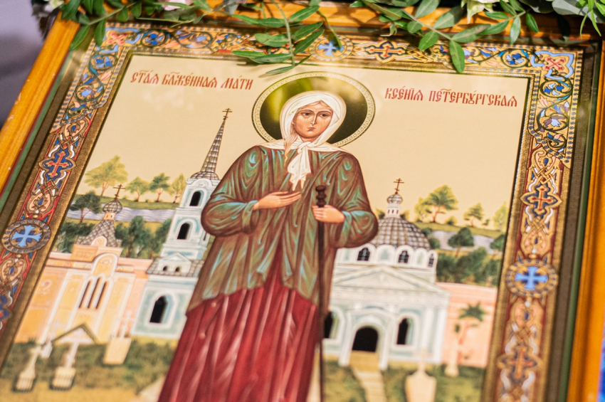 День святой Ксении Петербургской 6 февраля 2024: во сколько начинается служба в храме, о чем просят святую