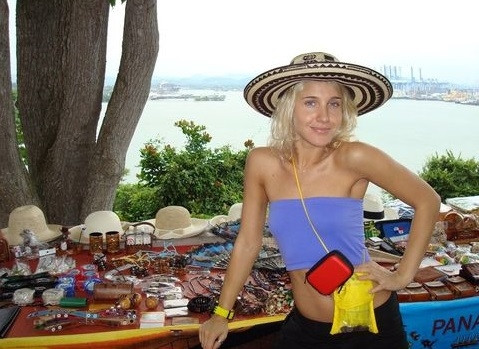 Певица Юлия Ковальчук показала себя на архивном фотоснимке, снятом 15 лет назад