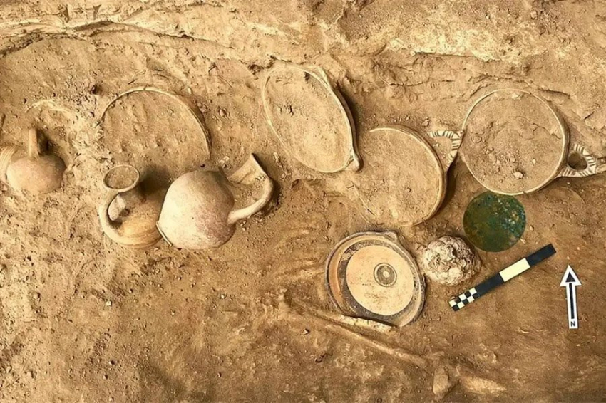 Редкое эгейское бронзовое зеркало 3300-летней давности обнаружено на Кипре