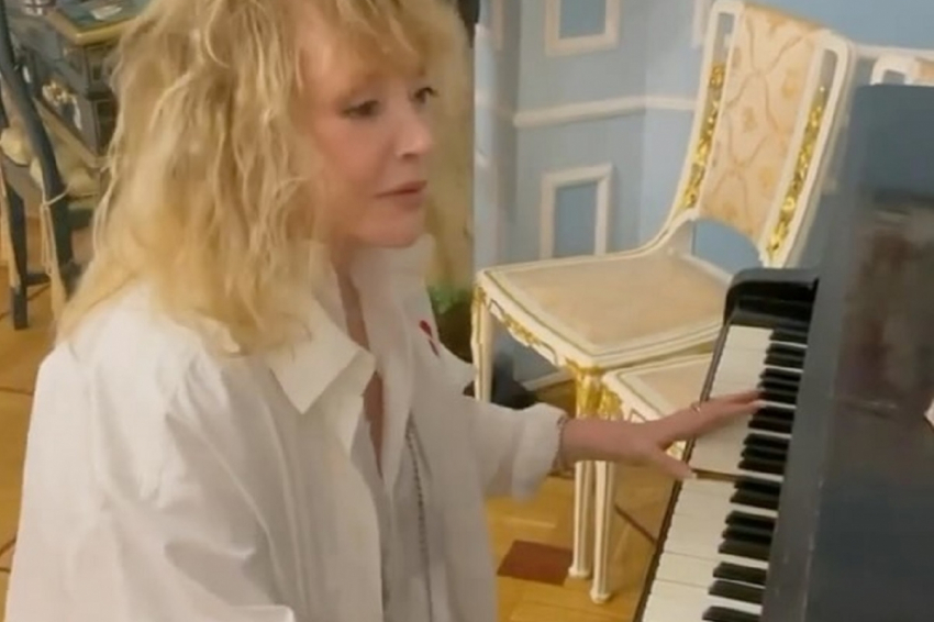 Пугачева не боится лишиться имущества в России и готовит новые песни