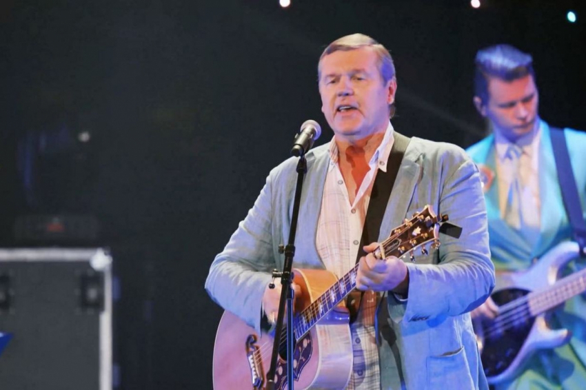 Поэт Новиков: большинство предателей России «вскормлены» Первым каналом