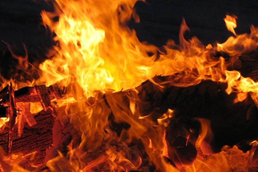 Неандертальцы могли освоить огонь 270 000 лет назад