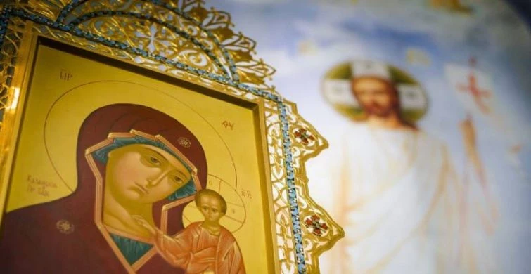 «Плачущие» святые лики: Тайны мироточащих православных образов — взгляды Церкви и науки на их происхождение