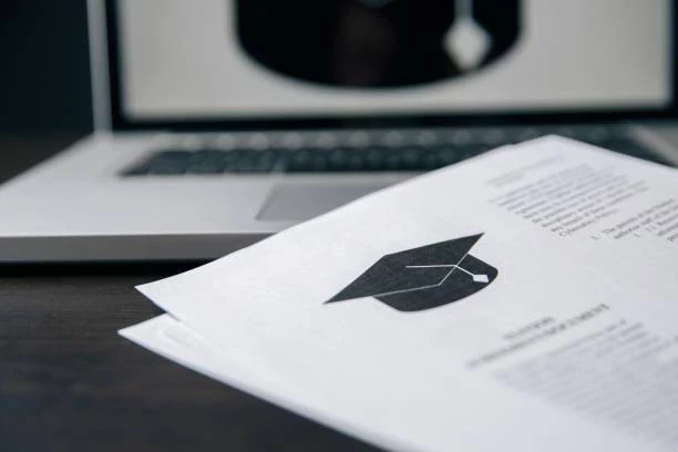 Мега дорого и совершенно бесполезно. Топ-5 не оправдавших надежд специальностей вузов РФ