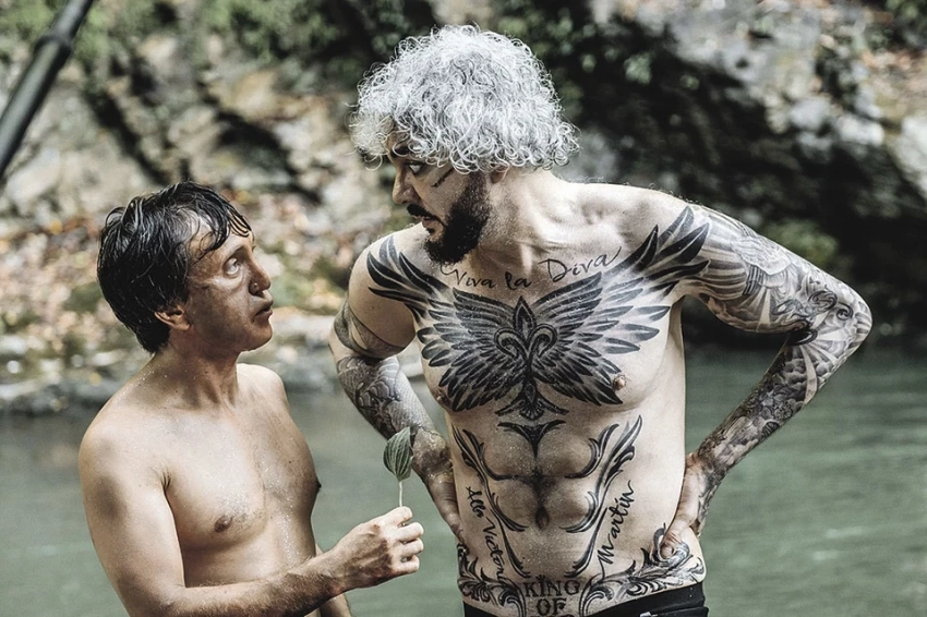 Зачем Киркоров забил все тело татуировками: На спине - герб, на руках - дракон