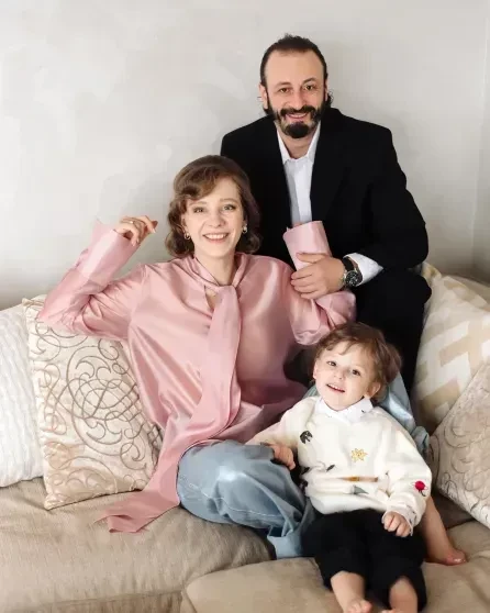 "15 лет — это уже женщина, у неё всё было". Илья Авербух рассказал о романе с Лизой Арзамасовой, бывшей жене Ирине Лобачёвой и слухах о многочисленных изменах