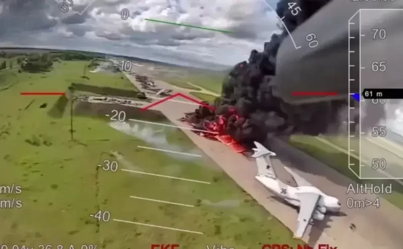 Что больше всего возмутило Москву в недавних ударах БПЛА по стратегической авиации, рассказал экс-аналитик ЦРУ