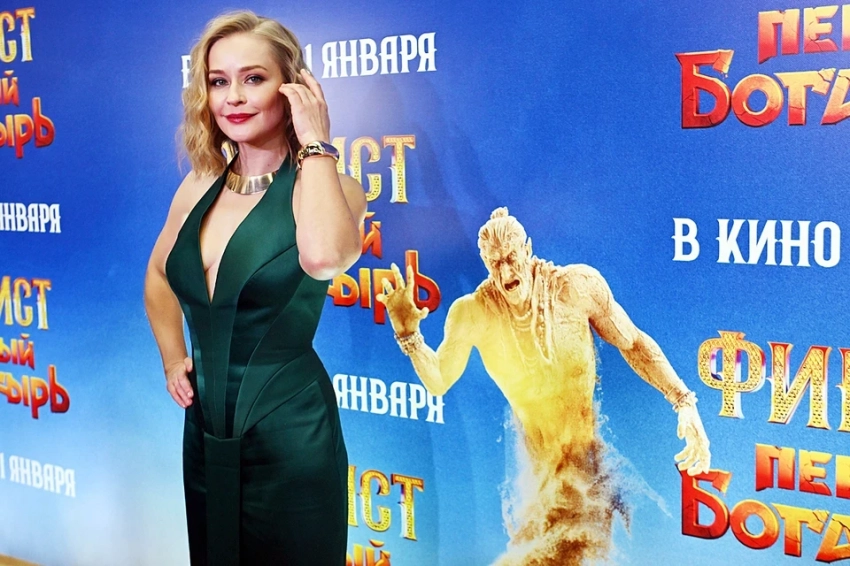 Тайная жизнь нового возлюбленного Юлии Пересильд: Что известно о карьере и доходах Михаила Милашина