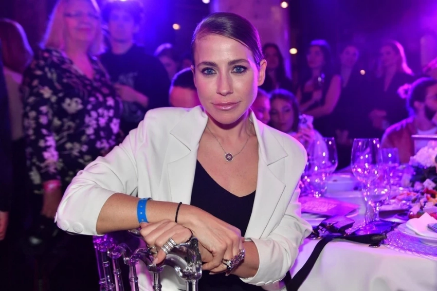 «Утром была у врача, сказал рожайте»: Юлия Барановская высказалась о рождении четвертого ребенка