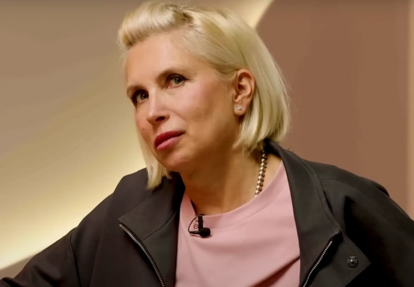 "Была сначала жаба старая, а теперь вся такая молодая". Алёна Свиридова рассказала о пластике, голодании и сыне