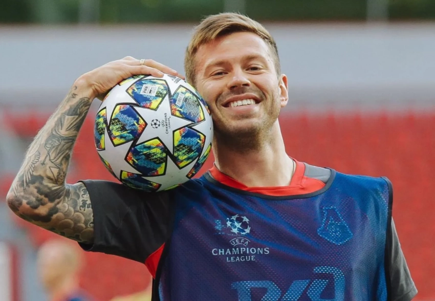 "Не могут обойтись без фамилии Кокорин". Бывшая возлюбленная Александра Кокорина прокомментировала новости о причастности её отца к вымогательству денег у Фёдора Смолова