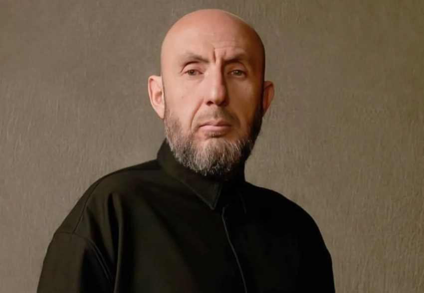 Главе МХАТа Владимиру Кехману предъявили обвинение в растрате