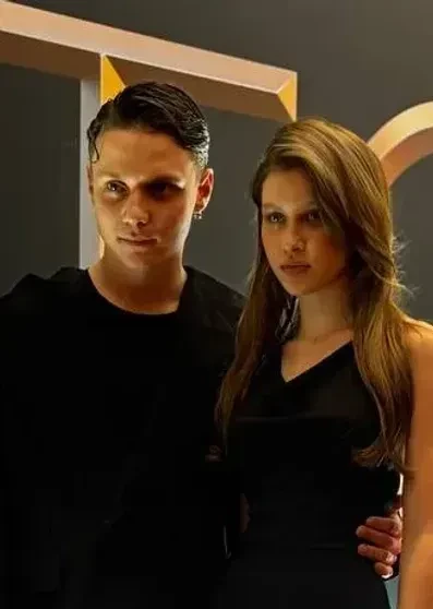 В сети появилось новое совместное фото Анны Пересильд и Вани Дмитриенко