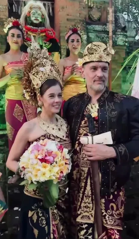 Катерина Шпица сыграла свадьбу на Бали